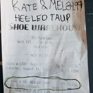 Ladies boots size 6 KATE And MEL brand new the genuine leather tag is still on.